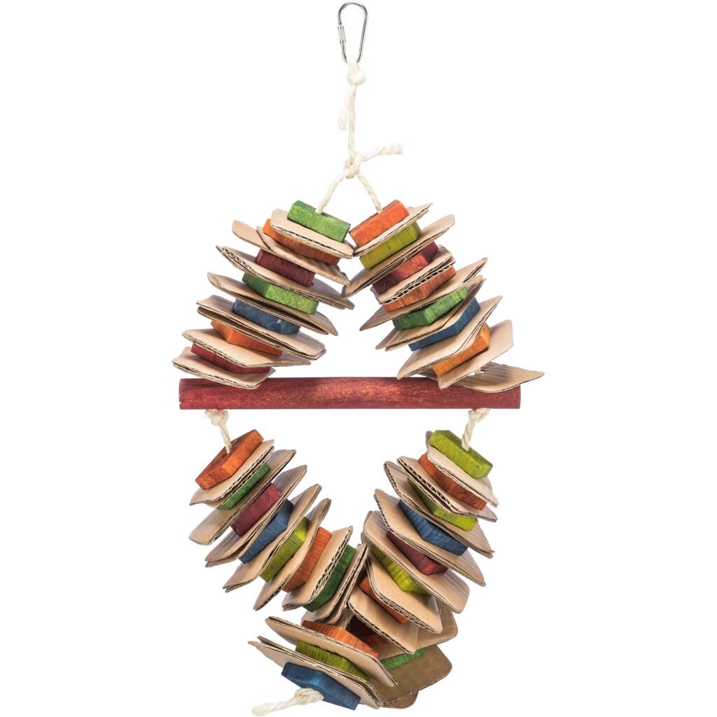 Spielzeug am Sisalseil mit Pappe, Holz, bunt