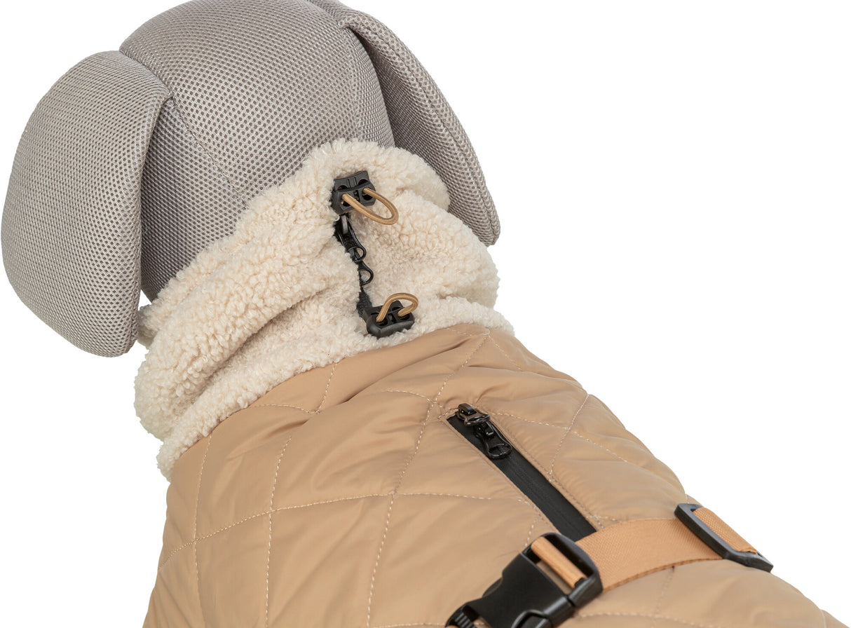 Trixie Mantel Minot Sherpa